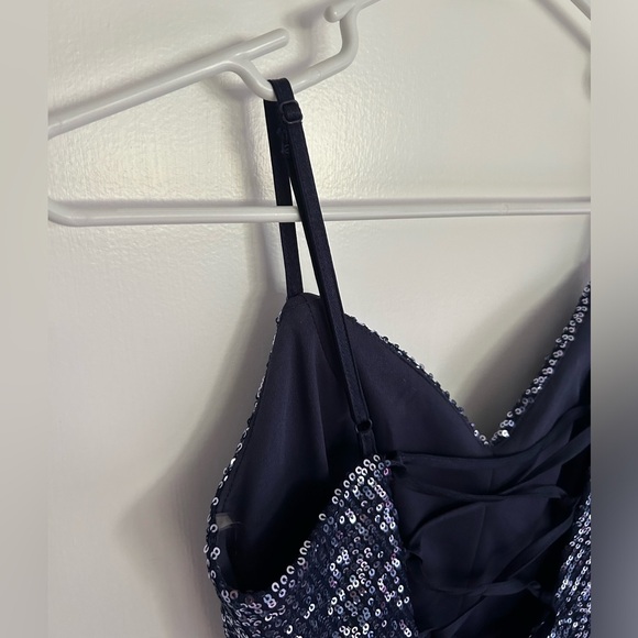Navy Ombré Sequin Bodycon Homecoming/Formal Dress (Pear Culture, Size 1/2) - Picture 6 of 8